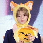 연준 왤케 모든 행동이 다 귀엽냐