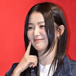 [사진]레드벨벳 슬기, '볼콕에 마음이 샤르르'