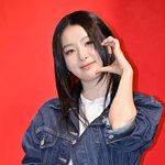 [사진]레드벨벳 슬기, '<b>코스믹</b> 하트'