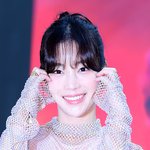 [댓글부탁해] 기은세 ‘사랑스러운 볼하트’ [<b>MK</b>포토]