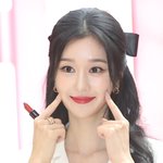 <b>서예지</b>, 깜찍