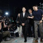 [속보] '전동스쿠터 음주운전' <b>BTS</b> 슈가 경찰 출석…"팬들께...