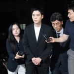 [속보]'음주 스쿠터' <b>BTS</b> 슈가 경찰 출석.."실망 드려 죄송"