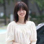 신현빈, 향기로운 <b>미소</b>