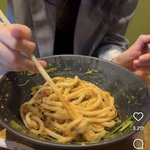 면 이렇게 먹는게 더러움?