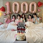 아이브, 데뷔 1000일 됐다…"러키비키잖아" 파자마 파티 '환호'...