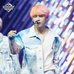 방탄 180830 M!COUNTDOWN <b>뷔</b>