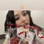 아니 왜케 예쁘냐