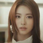 수지 <b>쯔위</b> 유나 지우 다 섞은거처럼 생겼네