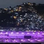 브라질국립스타디움 슈가지지 <b>보랏빛</b> 조명