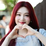 [포토] 조이, <b>하트</b>가 선물