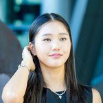 [사진]오마이걸 <b>미미</b>,'청순한 머릿결 찰랑'