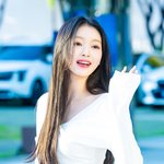 [어케생각해] [사진]오마이걸 유아,'<b>CG</b> 미모'