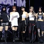 숨소리까지 그대로...르세라핌, '크레이지' 라이브로 논란 정면돌파...