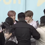 [댓글부탁해] 위시 인기차이 너무 극과극임;;