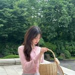 아이브 장원영, 캠퍼스 개강룩 종결짓는 외모[<b>SNS</b>는 지금]