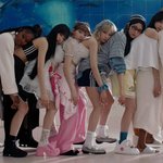 르세라핌 '<b>Crazy</b>' 어때..?