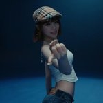 버버리 헌팅캡도 김채원이 쓰니까