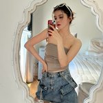 한소희, 타투 실종된 백옥 피부 …튜브톱으로 뽐낸 <b>슬렌</b>더 자태