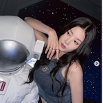 권은비, 이젠 우주까지 정복? 별처럼 반짝이는 미모 [<b>SHOT</b>!]