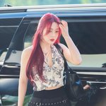 [드루와] 레드벨벳 조이, ‘아침 <b>햇살</b>에 더욱 아름답게 빛나는 레드헤어’...