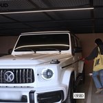 비슷한 차 모는 블랙핑크 리사와 로제 (지바겐)