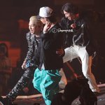 오늘 태양 콘서트에서 지디랑 대성도 같이 <b>무대</b>함