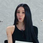 달라진 눈 언급 "나이 들수록 <b>눈꺼풀</b> 살 없어져" (에스콰이어)