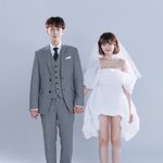 [단독] "<b>망사</b> 스타킹에 플랫슈즈"..현아︎용준형, 세상 '힙'한...