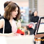 한소희 ‘팬이 준 선물 보며 깜짝!’[포토엔HD]