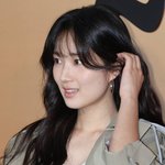 [포토] 김혜윤, <b>머리칼</b> 넘기는 요정