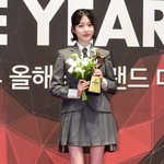 [포토] 장다아, '트로피 들고 <b>깜찍</b>하게~'