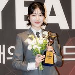 [포토] 장다아, 신인 여자배우 <b>부문</b> 수상