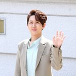 [단독]'물어<b>보살</b>' 父에 앞길 막힌 유명 가수는 김수찬‥패륜아·빚투...