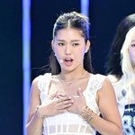 [사진]오마이걸 <b>미미</b>,'수줍게'