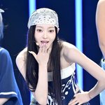 [모두드루와] [사진]오마이걸 유아,'상큼 손키스'