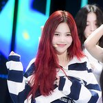 [TD포토] 오마이걸 <b>효정</b> '상큼한 무대