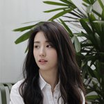 <b>박하선</b>