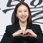 [단독] 조윤희, 수영과 가족 호흡…드라마 '알코올 <b>중독자</b>' 출연