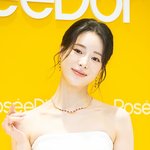 [현장포토] "퍼스널<b>컬러</b>, 예쁨"...임지연, 눈부신 자태