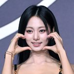 [신아영] [포토]트와이스 쯔위, 사랑스런 볼 하트