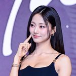 트와이스 쯔위 “첫 솔로 데뷔, 본 적 없는 색다른 모습 보여드릴...