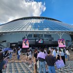 도쿄돔 앞 '러브다이브' 춤추는 <b>MZ</b>…아이브, 열도도 완벽 홀릭