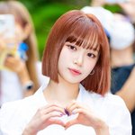 [사진]르세라핌 김채원,'상큼한 모닝 하트'