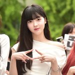 [TD포토] 오마이걸 <b>유아</b> '점점 발전하는 비주얼'