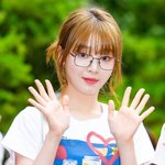 [사진]오마이걸 승희,'안경으로 긱시크미 뽐내'