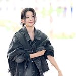 [모두드루와] [사진]레드벨벳 슬기, '출국길 미소 머금고'