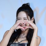 [댓글부탁해] 클레오 채은정 ‘사랑스러운 손하트’ [<b>MK</b>포토]