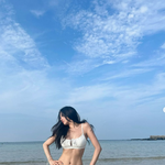 모모랜드 출신 <b>주이</b>, 너무 핫한 비키니 자태…과감하게 "여름 잘가"