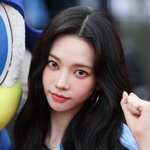 카리나 강림! 외야→내야 <b>민족</b>대이동 인파…'대세' 출현, 뜻밖의...